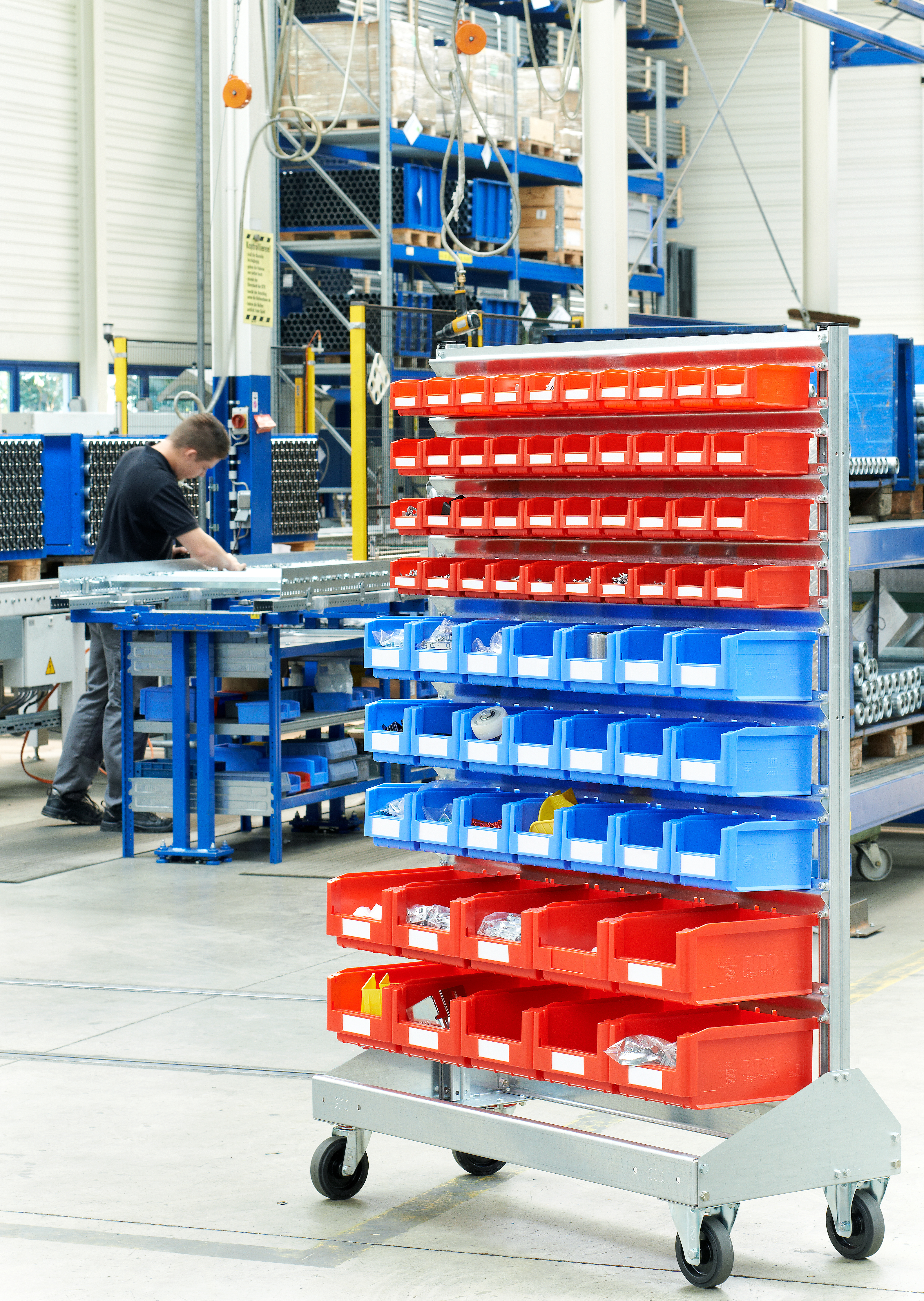 Racks mobiles, utilisation simple face, galvanisé, bleu, rouge, IMG_277317